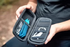 Fidlock TWIST Toolbox Set + Bike Base - Schwarz -Neueste Fahrradladen 09635 BLK fidlock TWIST toolbox bikebase outdoor 01 scaled