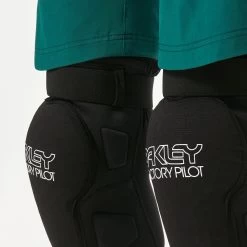 Oakley Womens Drop In MTB Short - Bayberry -Neueste Fahrradladen 193517382742 womens drop in mtb short bayberry alternate d03