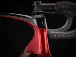 Domane SL 6 ETap Crimson/Trek Black -Neueste Fahrradladen DomaneSL6eTap 22 35028 A Alt40pcH7jlXOyLGK