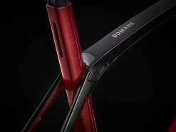 Domane SL 6 ETap Crimson/Trek Black -Neueste Fahrradladen DomaneSL6eTap 22 35028 A Alt5jT8oiC09sOc2L
